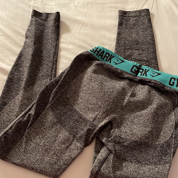 Gym Shark Leggings - Picture 7 of 7